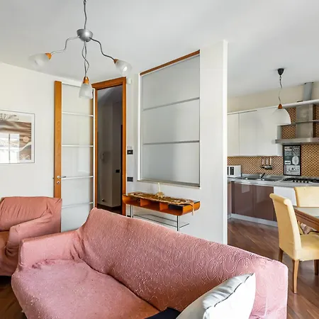 Guesthost - Mestre Cozy With Parking! *