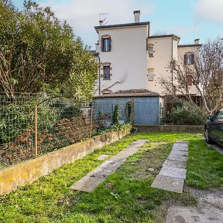 Mestre Cozy With Parking! Appartement