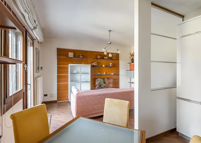 Apartman Guesthost - Mestre Cozy With Parking! *