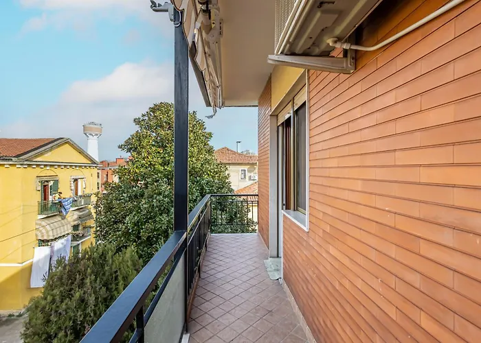 Guesthost - Mestre Cozy With Parking! Apartman